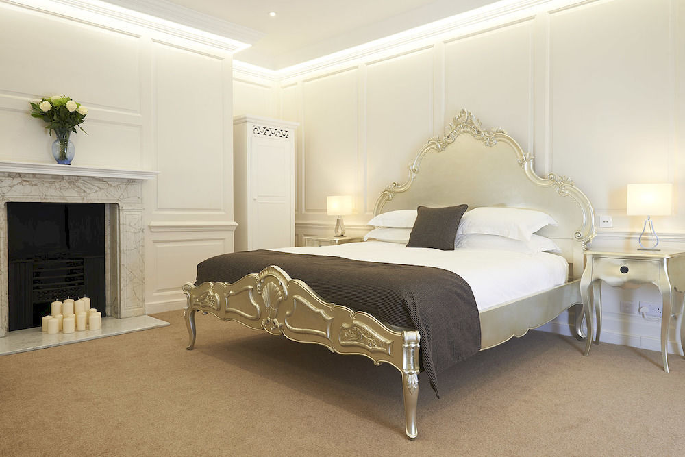 אפינג The Bell Hotel מראה חיצוני תמונה
